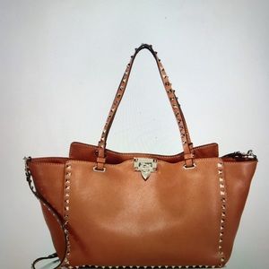 Valentino Garavani Medium Rockstud Leather Handbag